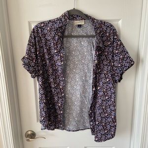 Floral Short-Sleeved Button Up